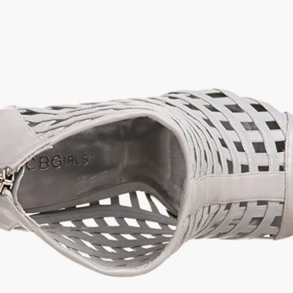 BCBGirls "HOSTY" Grey 8.5 M Leather Open Toe Strappy Booty Reg. $118 - Picture 4 of 7